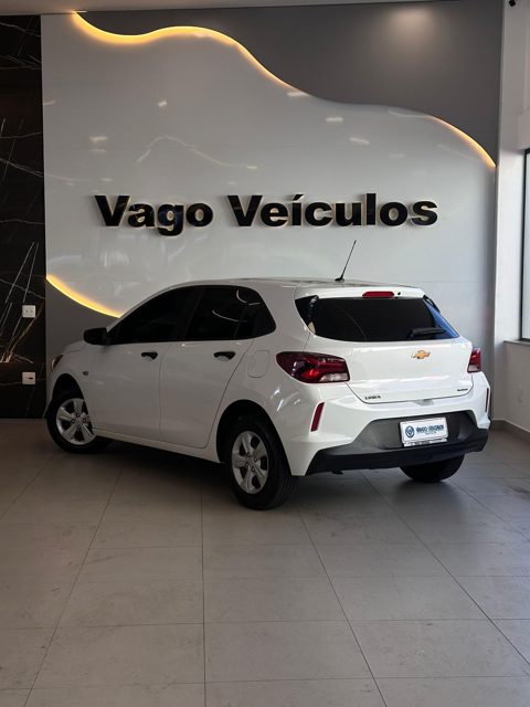 Foto 2 do Chevrolet Onix 2025 enviada pela IA no WhatsApp